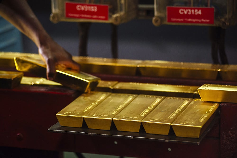 Emas Melonjak 2%, Dolar AS dan Yield Treasury Melemah