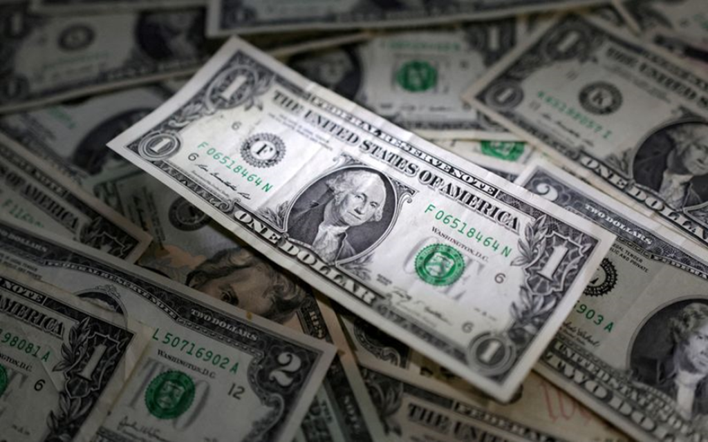 Dollar Bertahan di Tengah Sikap Hawkish The Fed