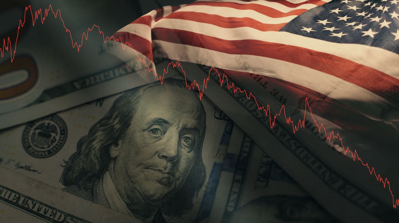 Dolar Terkoreksi, Iran Jadi Sorotan Pasar