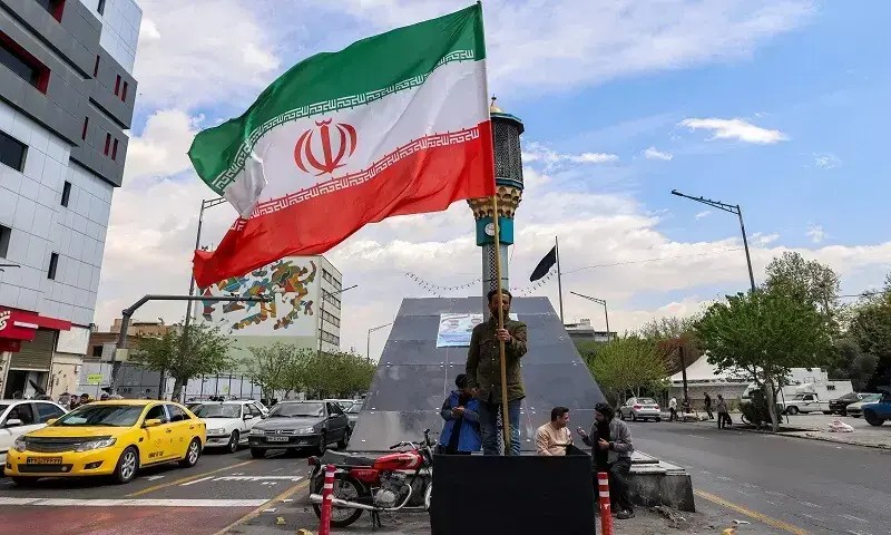Iran Buka Diplomasi, Tapi Tolak Tekanan AS