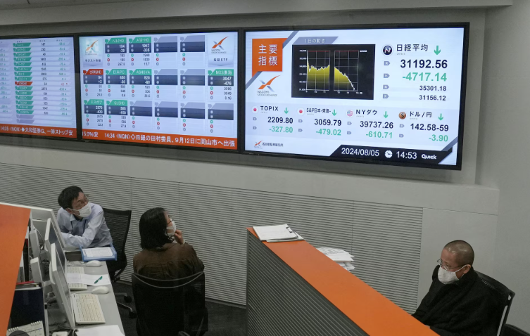 Saham Jepang Melemah, Risiko Inflasi Jadi Sorotan