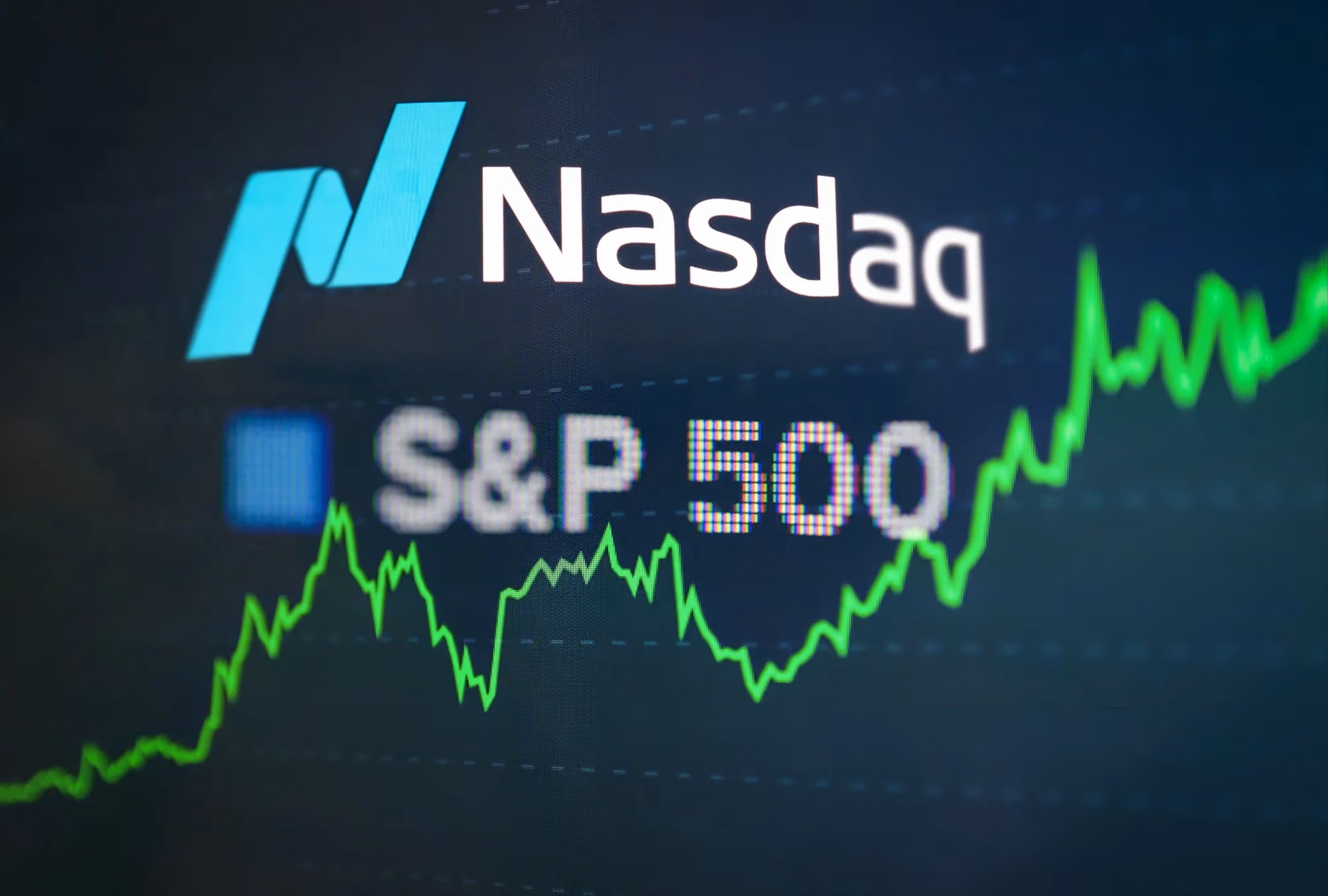 Wall Street Menguat Tipis, Penurunan Yield Bantu Redakan Tekanan