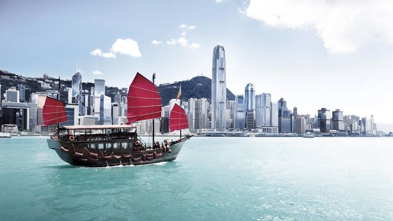 Hang Seng Bangkit, Saham Teknologi Pimpin Penguatan