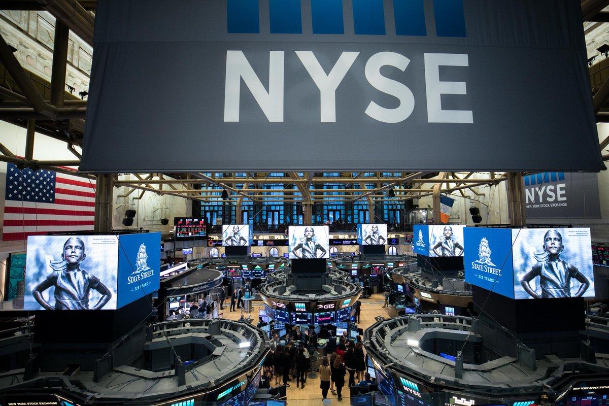 S&P 500 Anjlok 1,1%, Inflasi Panas Tekan Saham AS