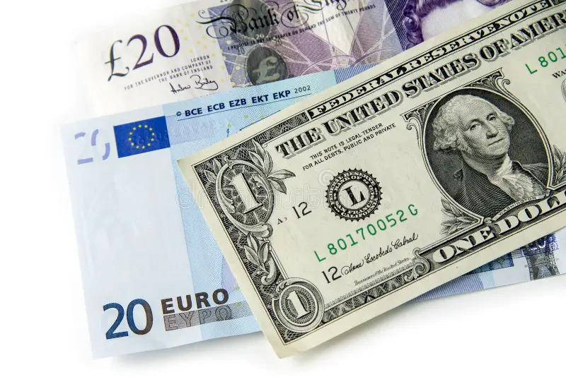 Euro Kehilangan Momentum, Dolar AS Bangkit Jelang Pidato Ketua The Fed