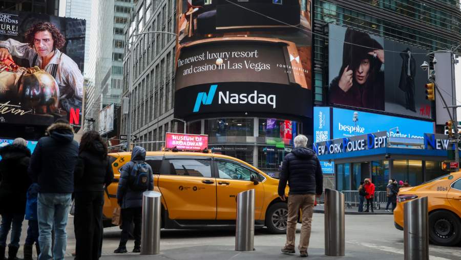 Saham Chip Rontok, Nasdaq Anjlok 2,5%