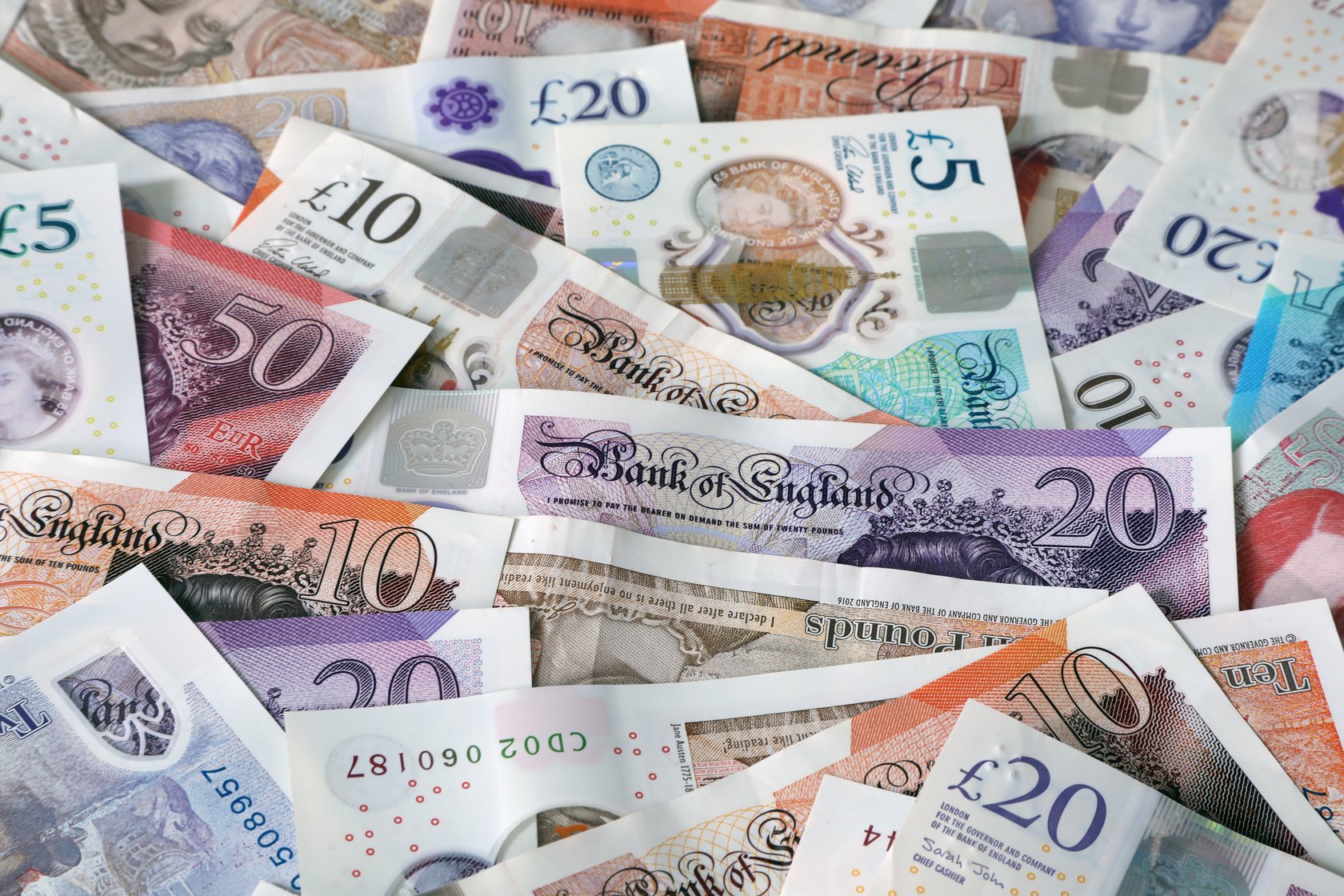 Pound Tertahan di 1,3300, Ancaman Inflasi AS Kembali Bayangi Pasar