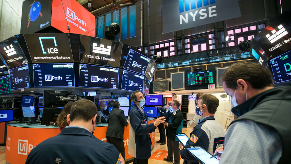 Nasdaq Tertekan, Kekhawatiran Investasi AI Kembali Guncang Wall Street