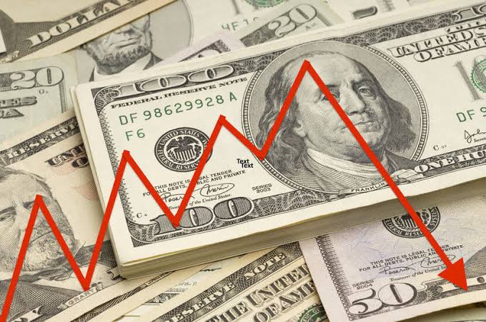Dolar Melemah, Sinyal Ekonomi AS Mulai Mengkhawatirkan