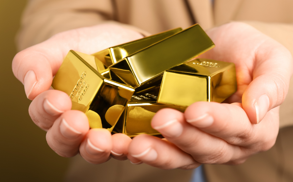 Gold Plummets Again, Hitting a Two-Week Low
