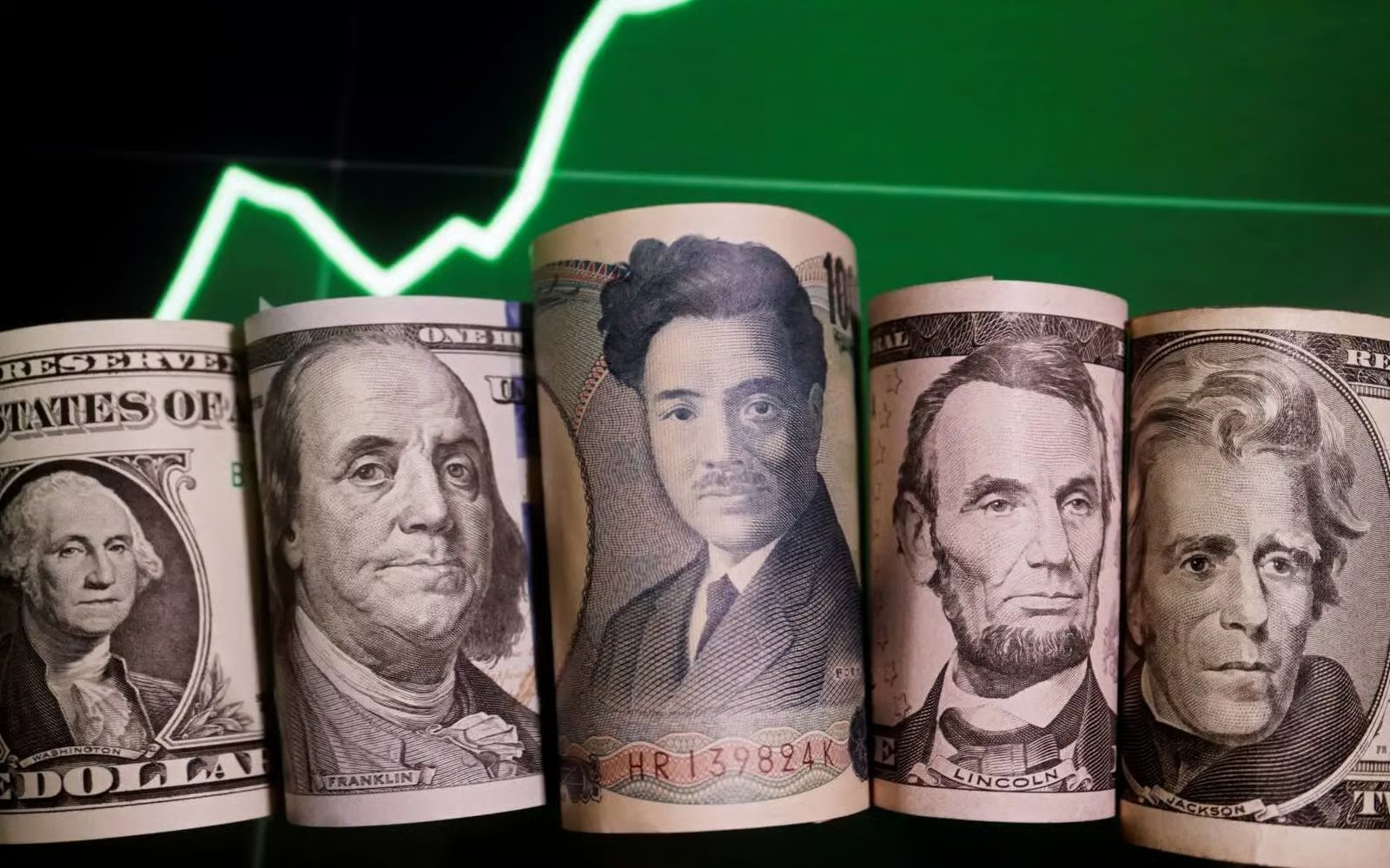 Dolar AS Tersungkur, Yen Jepang Melonjak ke Level Tertinggi Sebulan