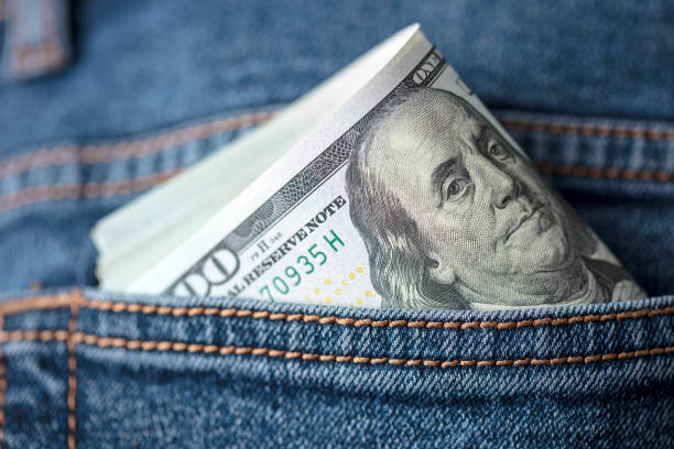 Dollar Falters, Swiss Franc Takes the Lead