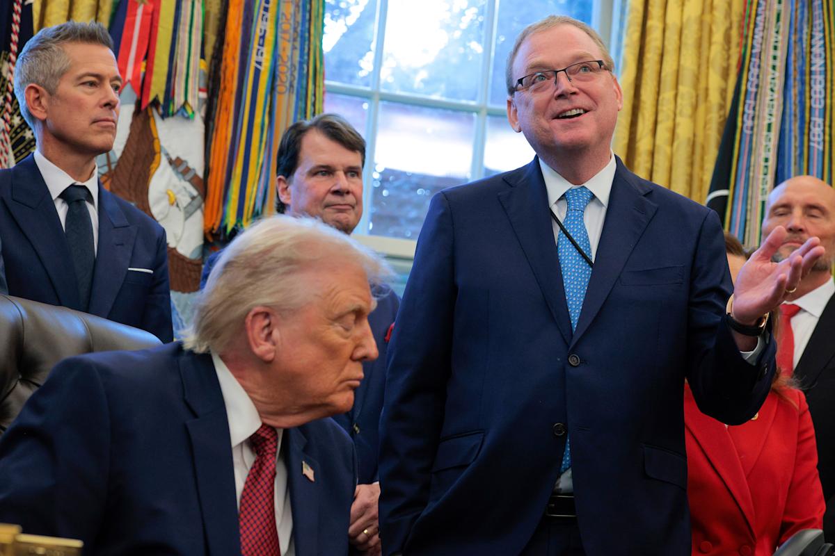 Hormuz Becomes a Fracture in US-Iran Peace