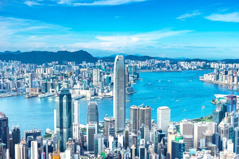 Hang Seng Falls for Third Day; Tencent Weighs on Index