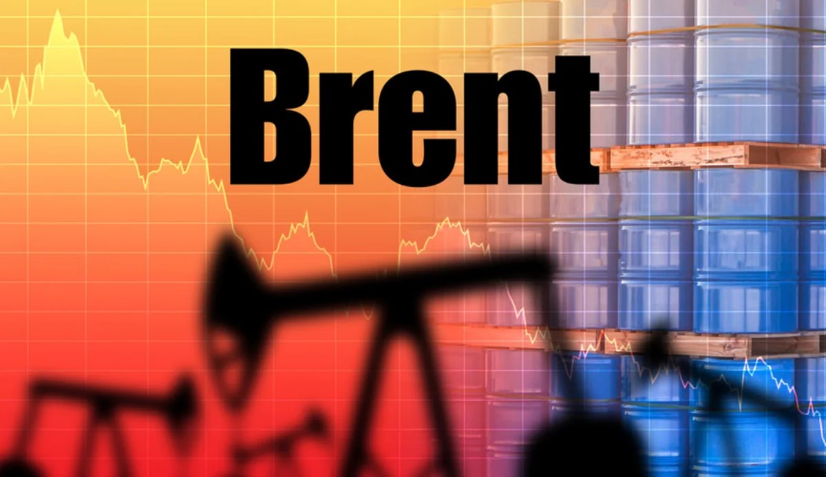 Oil Hits Three-Week High; Trump’s Threats Raise Supply Risks