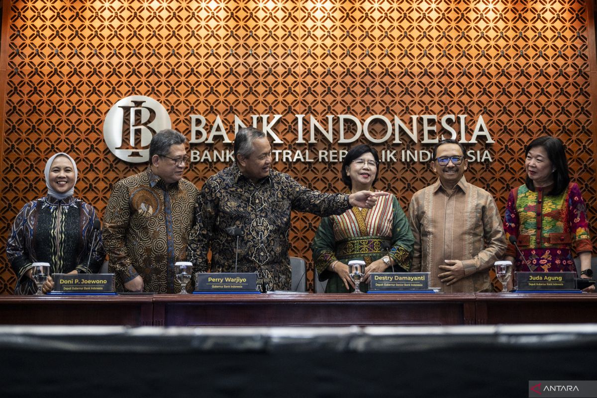 Rupiah Longsor! BI Kerek Suku Bunga 25 Bps Jadi 5,5%